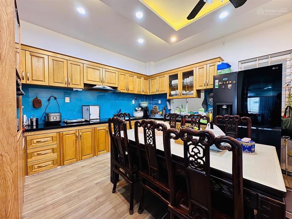 Chính chủ bán nhà nơ trang long, p. 7, bình thạnh 70m2 (4,2x16) 4 tầng. xe hơi ngủ nhà. 12,95 tỷ