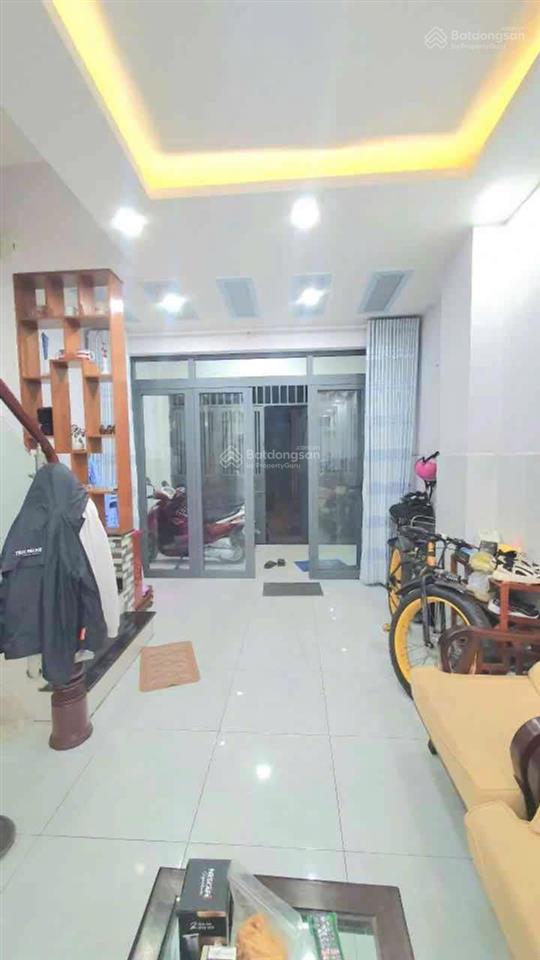 Chính chủ gửi bán nhà phạm văn đồng, bình thạnh 52m2 (5x13)4 tầnghẻm xe hơi đỗ cửa  8,4 tỷ tl