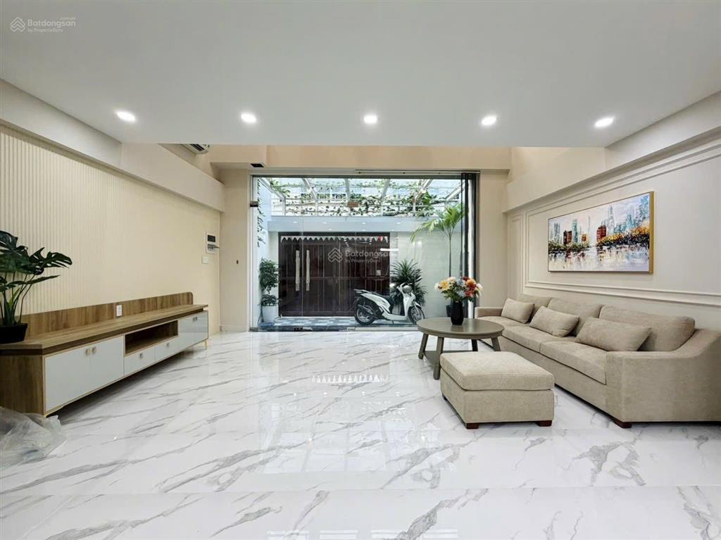 Bán nhà phạm viết chánh q1 ,5 lầu thang máy 29,5 tỷ tl