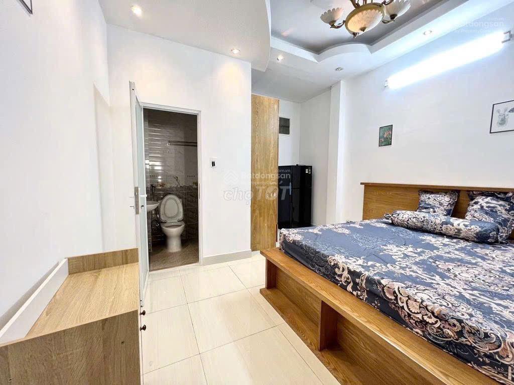 Mặt tiền huyền quang q1 trệt lửng 3 lầu st giá 20,5 tỷ tl