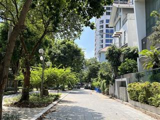 Biệt thự vườn đào  cạnh lotte  mặt vườn hoa  288m2 giá 130 tỷ(450tr/m) sổ đỏ đẹp giao dịch ngay