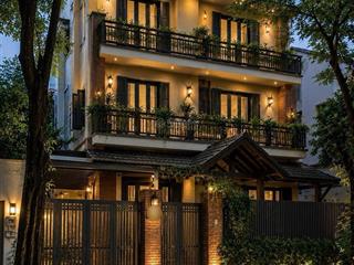Nhà kín  biệt thự đơn lập dịch vọng, mặt phố thọ tháp  185m2  đẹp long lanh không lỗi lầm, 99 tỷ