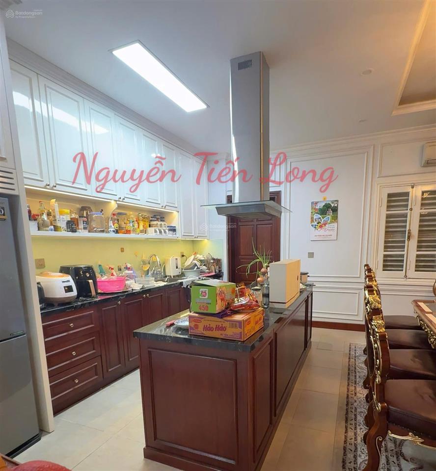 Nhà kín  biệt thự đơn lập dịch vọng, mặt phố thọ tháp  185m2  đẹp long lanh không lỗi lầm, 99 tỷ