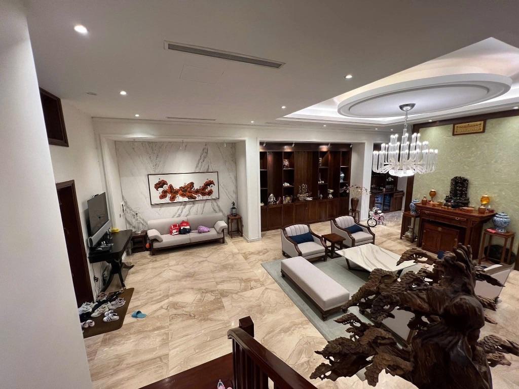 Bán biệt thự khu Q Ciputra, View sân Golf, Sông, 410m2 x 5 tầng, Nội thất đẹp 196 tỷ