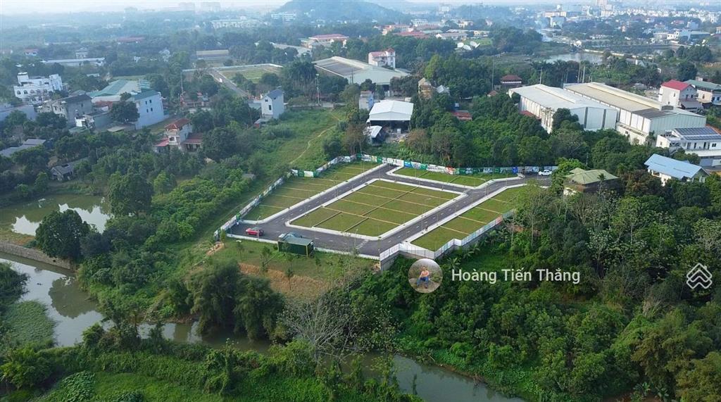 Bán đất ngã tư vai réo  ql21a  phú cát, hòa lạc, gần công nghệ cao, đường 20m, full thổ cư
