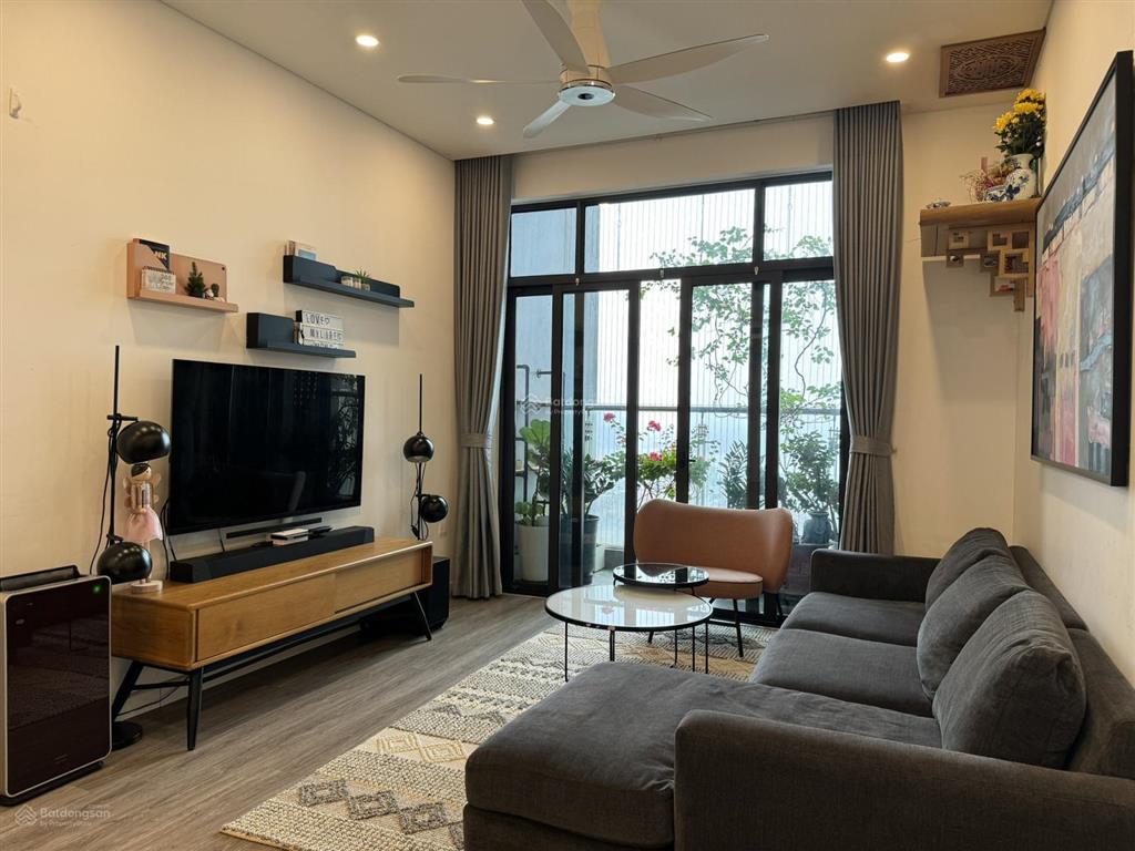 Bán chung cư 301tnguyễn chánh, dt 58m², 2 pn, 2 wc, giá 5.1 tỷ.  0379 455 ***