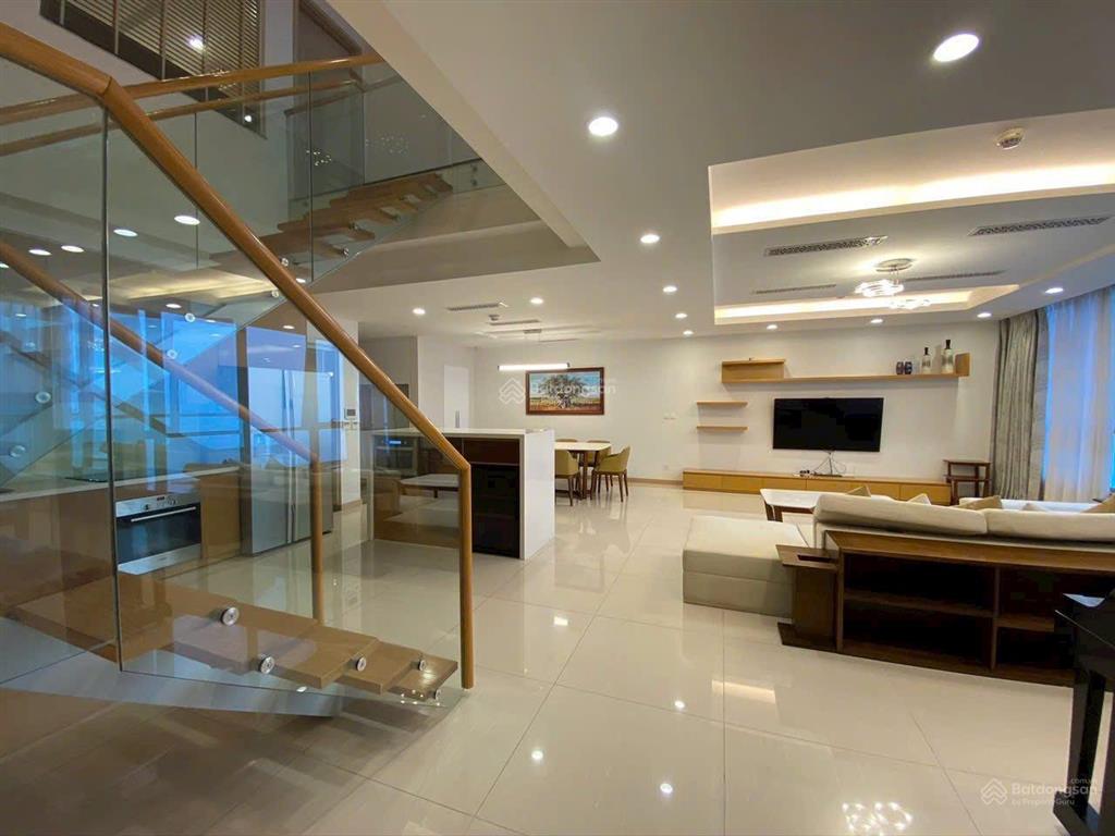 Bán chung cư 24t1  hoàng đạo thúy, diện tích 121m2, 3 phòng ngủ, giá 8.5 tỷ.  0379 455 ***