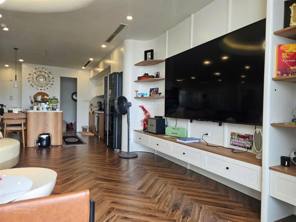 Bán chung cư vimeco ct2nguyễn chánh, diện tích 130m2, 3pn. giá 10 tỷ.  0379 455 ***