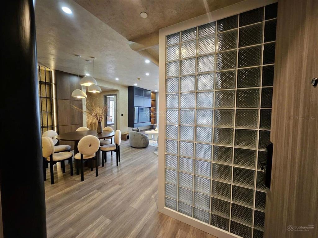Bán chung cư 30t  nam trung yên, diện tích 45m2, 2 phòng ngủ, giá 3.78 tỷ.  0379 455 ***