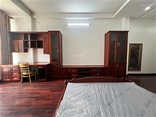 Cho thuê phòng p201, 7,7 triệu/tháng,
phòng rộng 45m2, thiết kế hiện đại, sạch sẽ, thoáng mát
