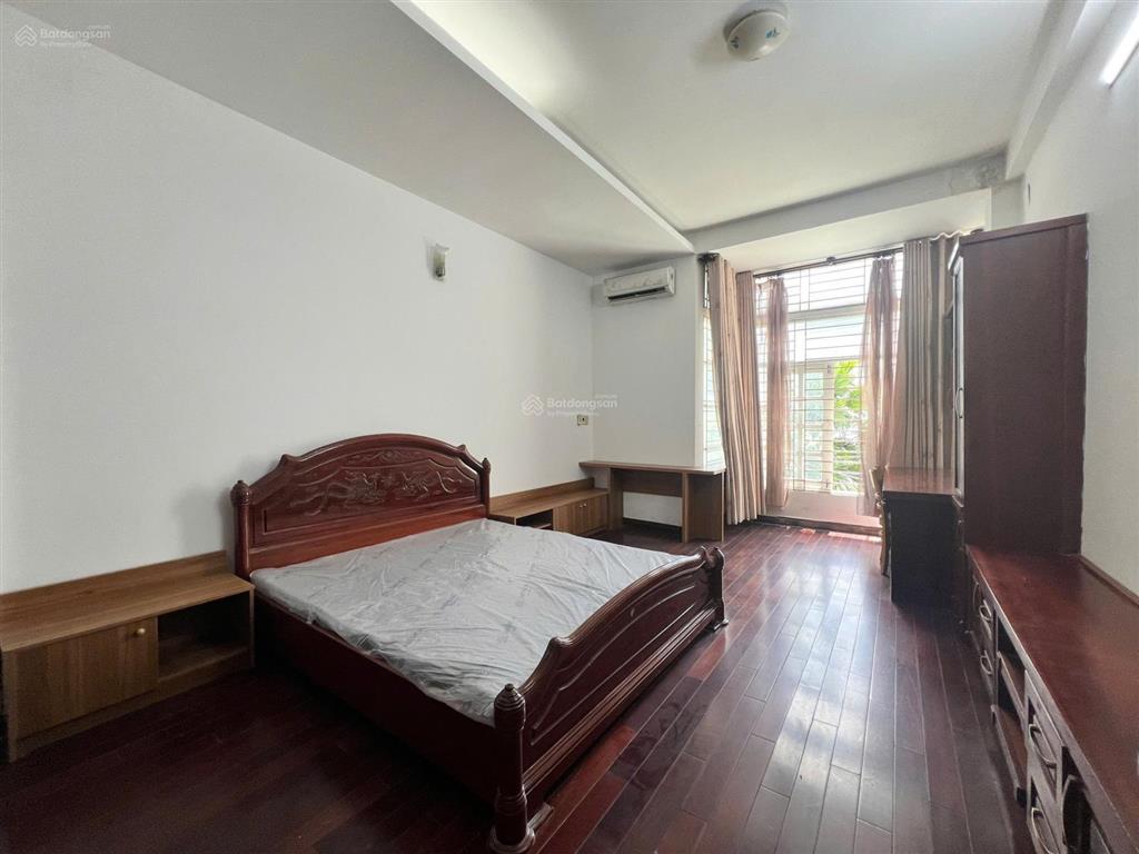 Cho thuê phòng p201, 7,7 triệu/tháng,
phòng rộng 45m2, thiết kế hiện đại, sạch sẽ, thoáng mát