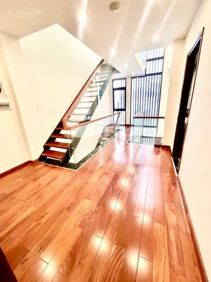 Siêu phẩm phú nhuận, hẻm ô tô , nhà 5 tầng btct, thang máy, nội thất sang trọng