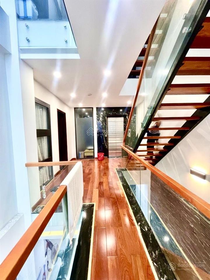 Siêu phẩm phú nhuận, hẻm ô tô , nhà 5 tầng btct, thang máy, nội thất sang trọng