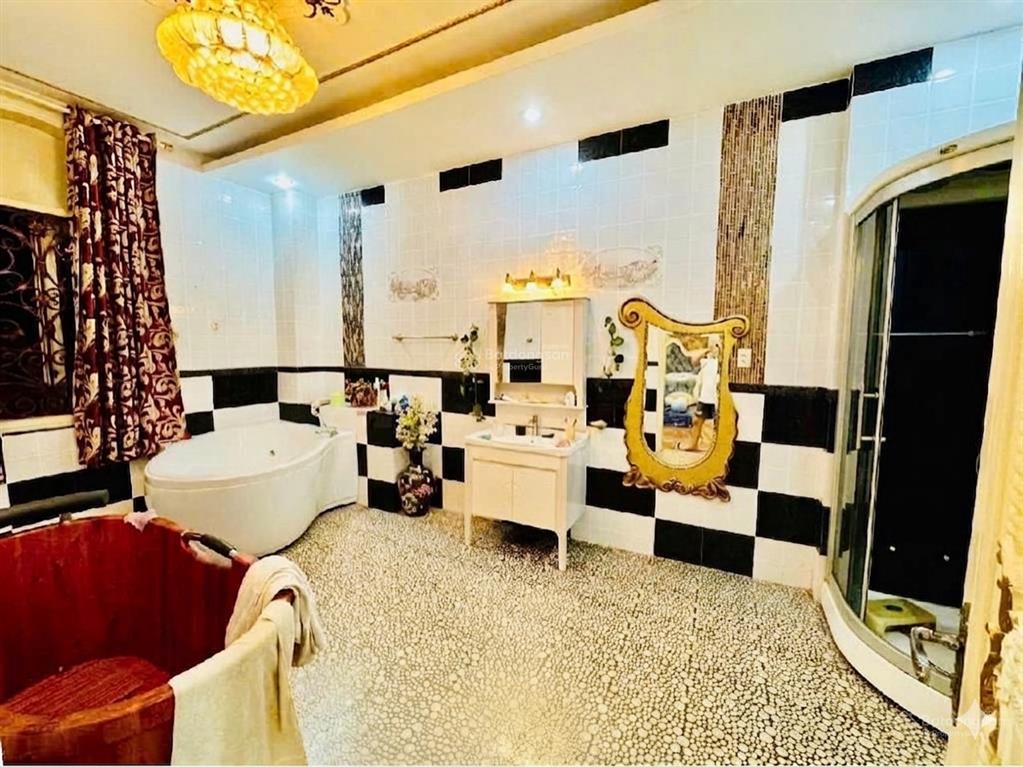 Biệt thự đẳng cấp trung tâm bình thạnh giá tốt hiếm có