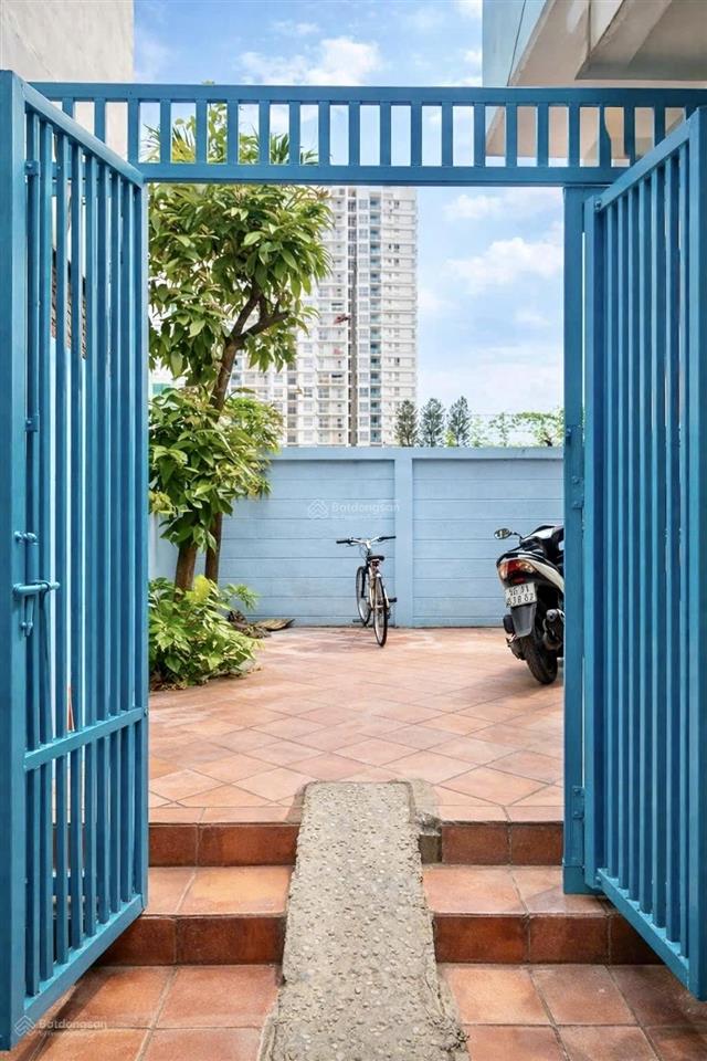 Hxh trương công định  ngang 6.5m hiếm có  sát ga metro  gần mặt tiền