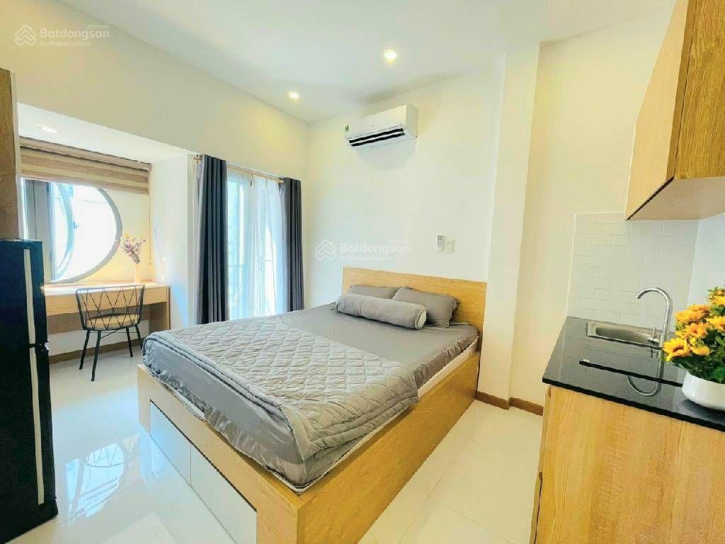 Hiếm chdv 5 tầng 21 phòng thang máy chỉ 110tr/m2  hẻm nhựa xe hơi