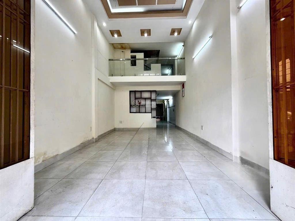 Cho thuê nc đường phan văn trị, 64m2, 1tr2lst giá 30tr