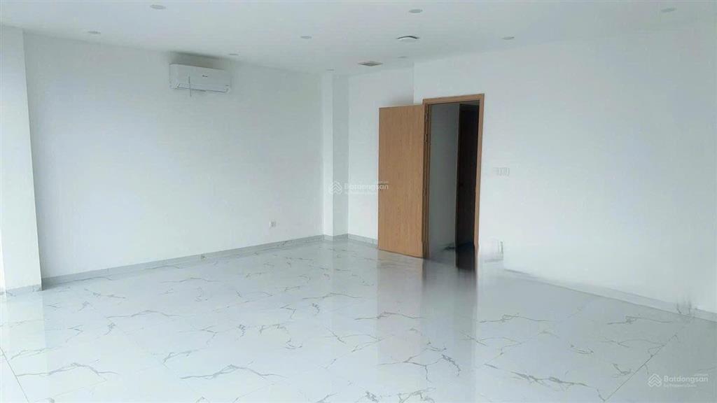 Cho thuê tòa nhà văn phòng tại nguyễn xí, 104 m2, hầm trệt 7 lầu giá cực chất chỉ với 120 triệu