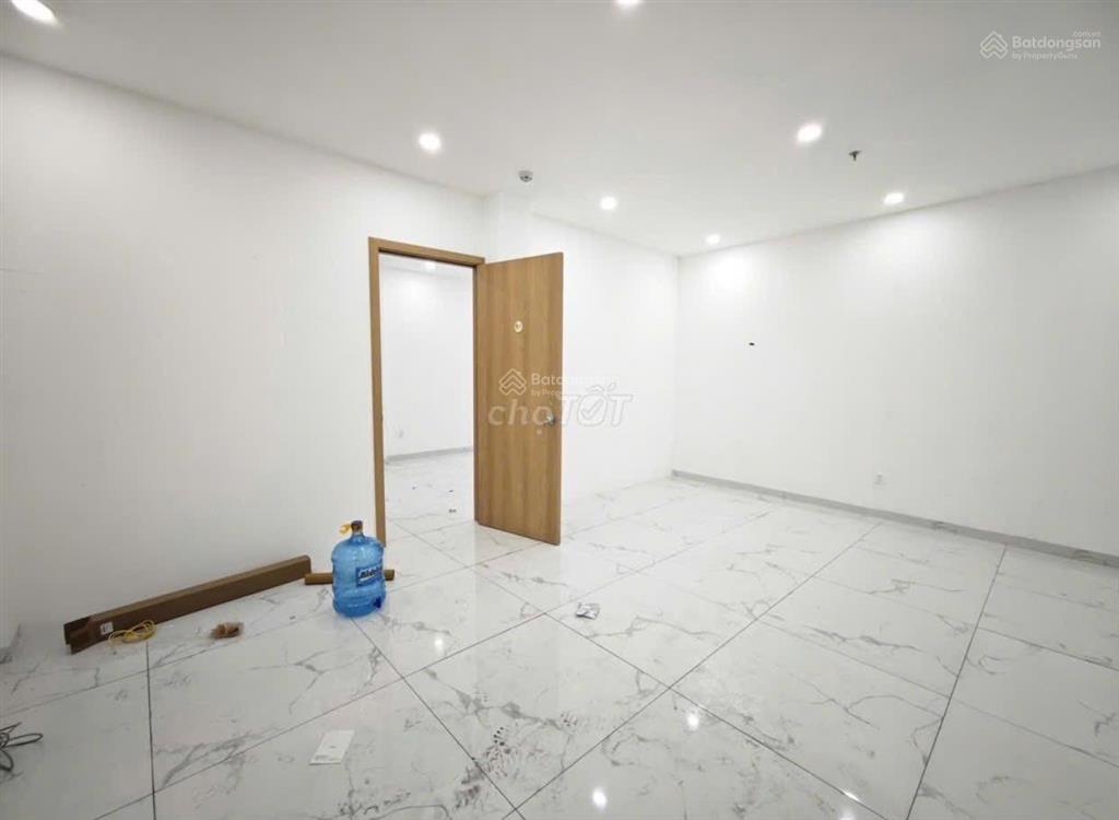 Cho thuê tòa nhà văn phòng tại nguyễn xí, 104 m2, hầm trệt 7 lầu giá cực chất chỉ với 120 triệu