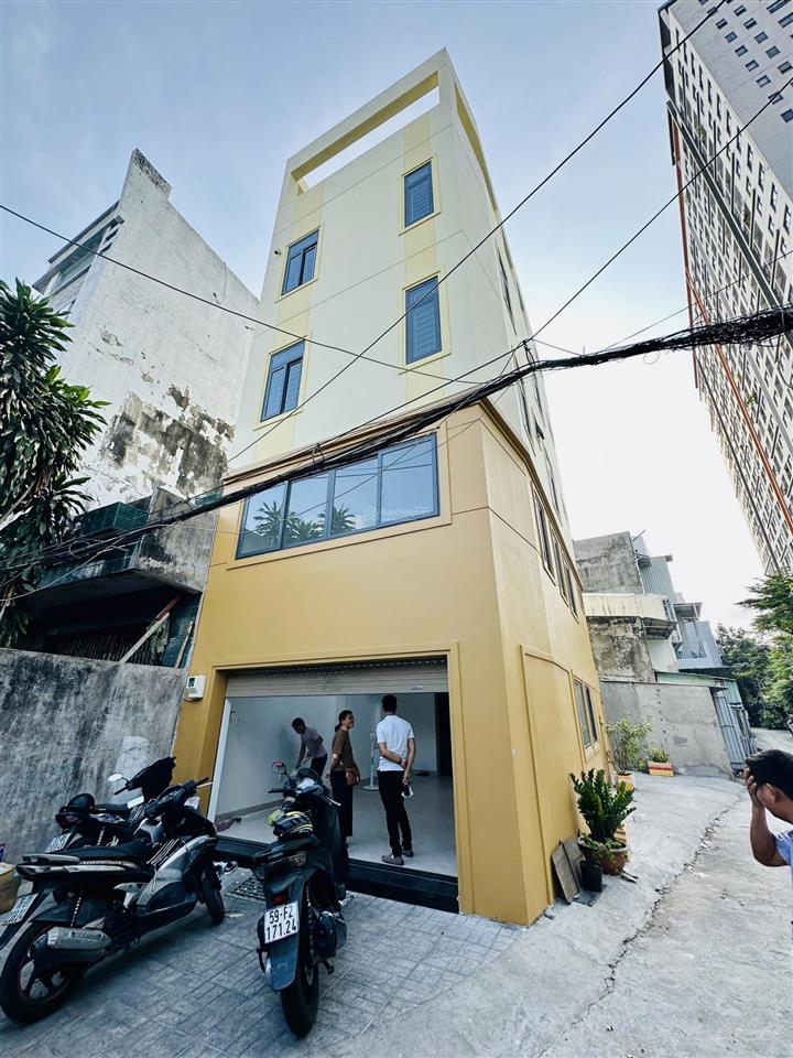 Cho thuê căn góc mới xây hẻm xe hơi đường nguyễn văn thương, 1tr3l sân thượng chỉ 30tr/tháng