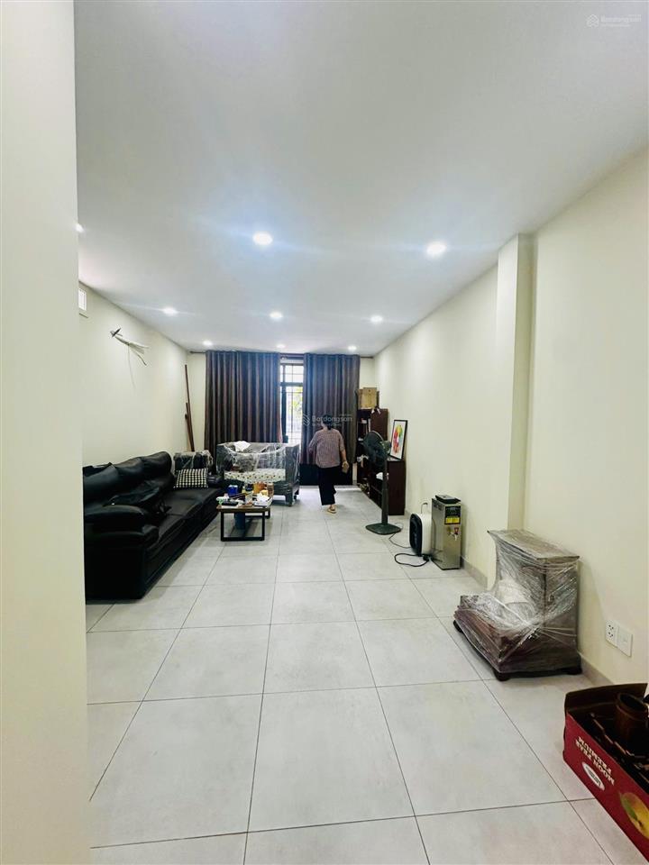 Cho thuê nguyên căn đường hoa lan, 4x18m, 1tr4lst có tm chỉ 45tr/tháng