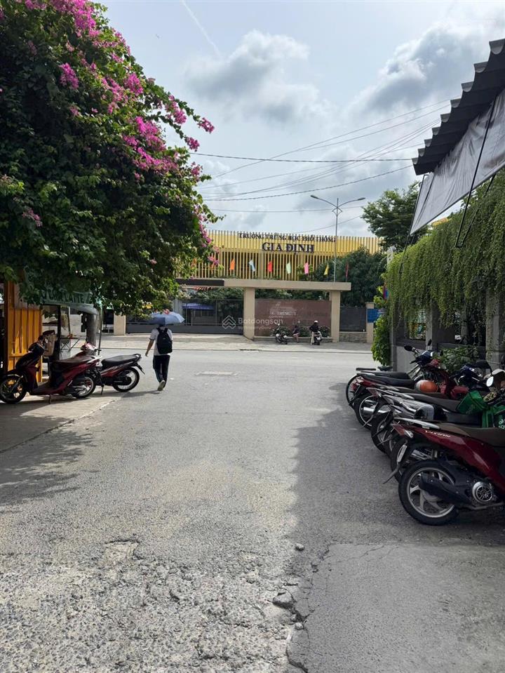 Cho thuê nc hẻm tải đường võ oanh đối diện trường gia định, 1tr2l sân thượng 4x16m chỉ 25tr/tháng