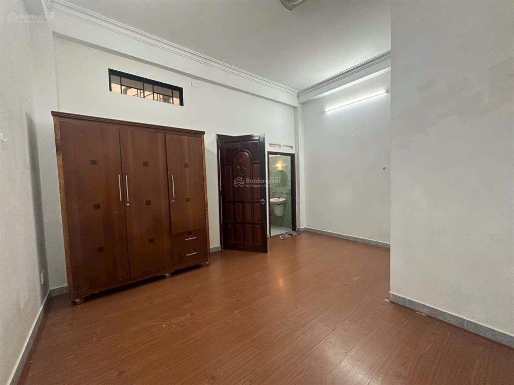 Cho thuê nc hẻm tải đường võ oanh đối diện trường gia định, 1tr2l sân thượng 4x16m chỉ 25tr/tháng