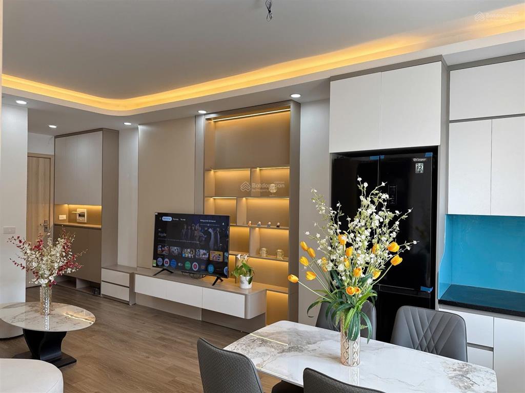 Cho thuê căn 2 ngủ full nội thất mới tinh kđt thanh hà