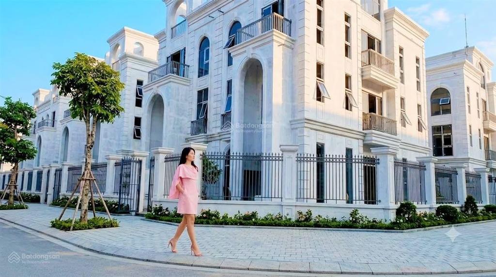 Cho thuê shophouse 300m2 xây 7 tầng kđt thanh hà  hà đông
