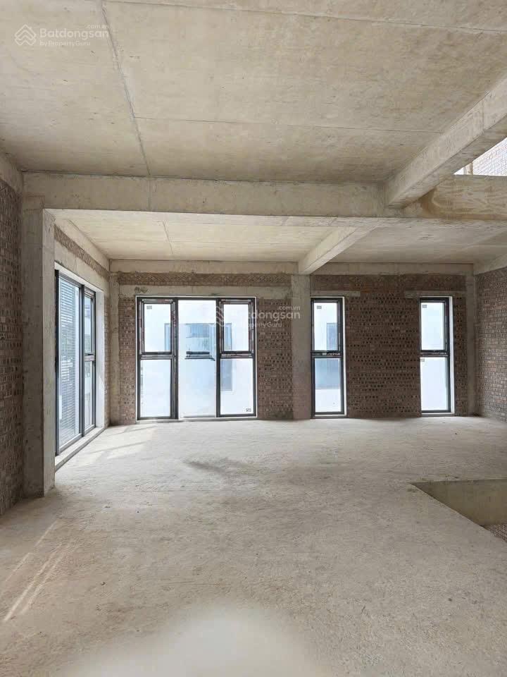 Cho thuê shophouse 300m2 xây 7 tầng kđt thanh hà  hà đông