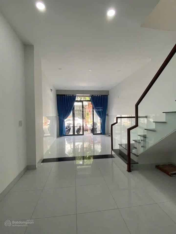 Nhà mặt tiền đường b9 vcn phước long 2 tp nha trang  6.3 tỷ