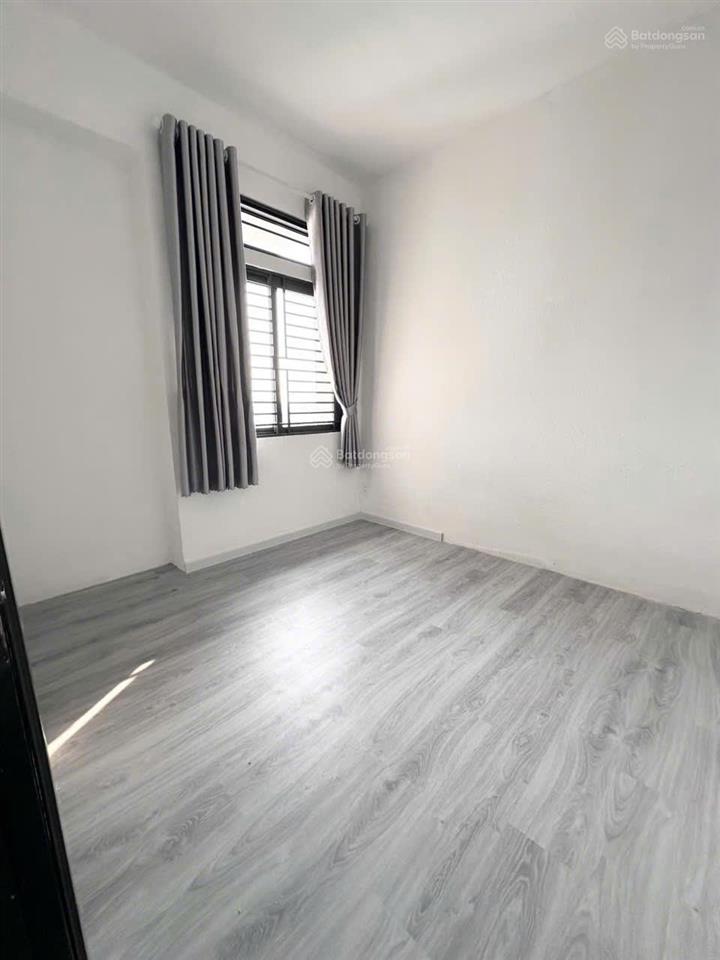 Bán cc 2pn 2wc tại chung cư 312 lạc long quân, giá tốt chỉ với 3,45 tỷ, 65m2