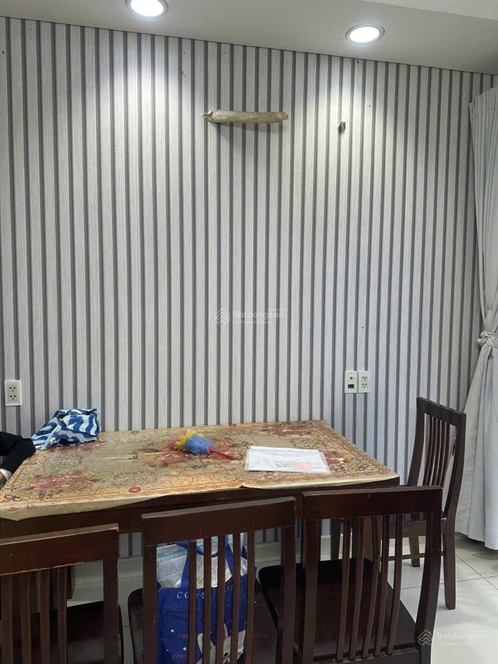 Bán cc 2pn, 2wc giá 3,95 tỷ tại hoa sen ,lạc long quân, q11, hcm, view đẹp