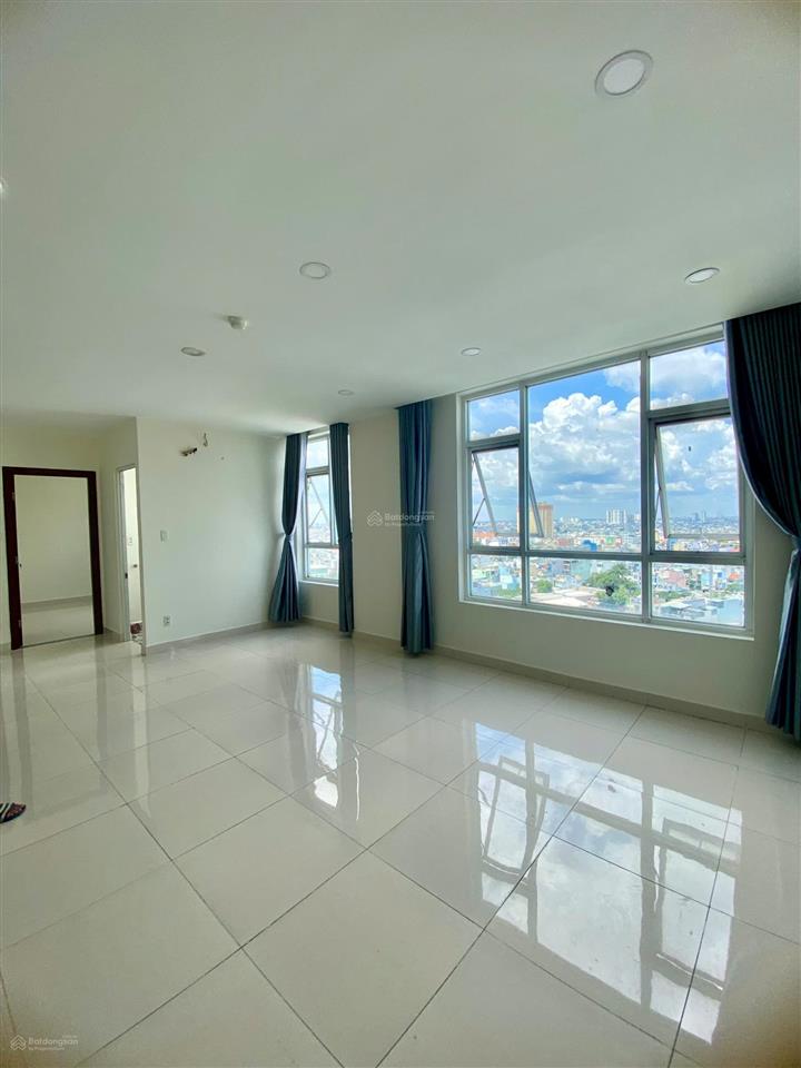 Bán nhanh căn hộ gần đầm sen 2pn 2wc nhà rộng thoáng  vay ngân hàng