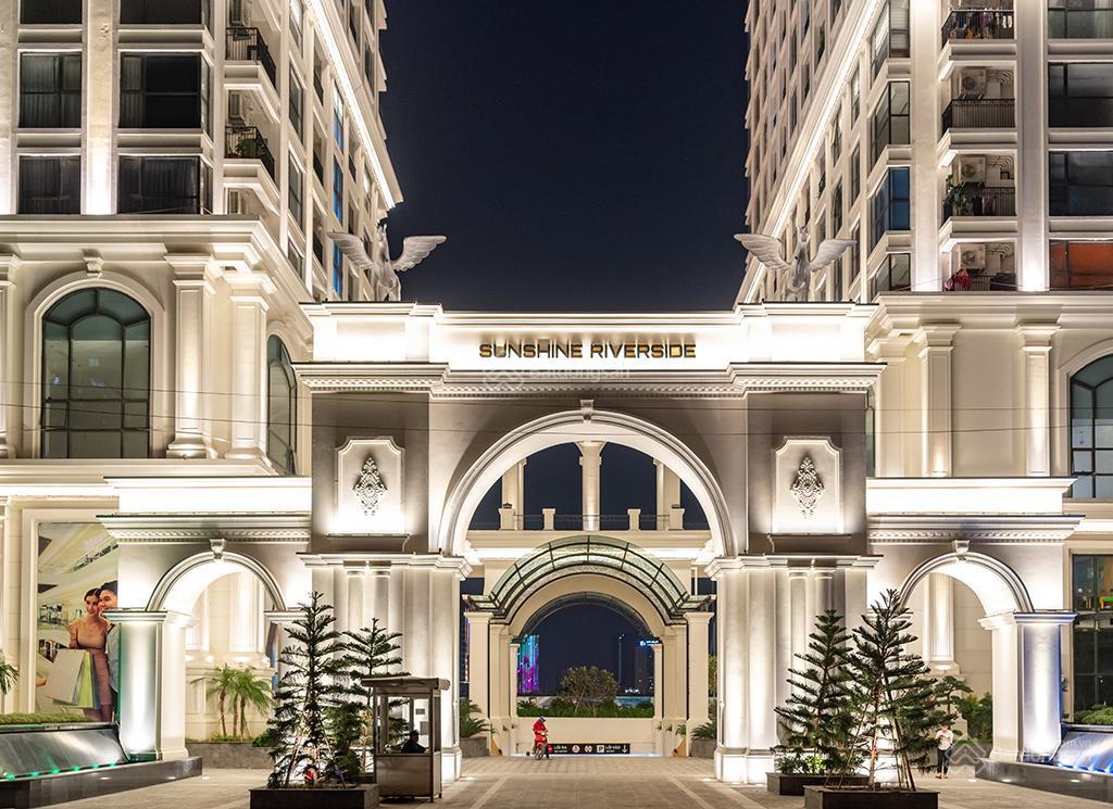 Bán gấp căn góc 3 p ngủ  99.1m2 (thông thuỷ) sunshine riverside  2 ban công  view cầu nhật tân