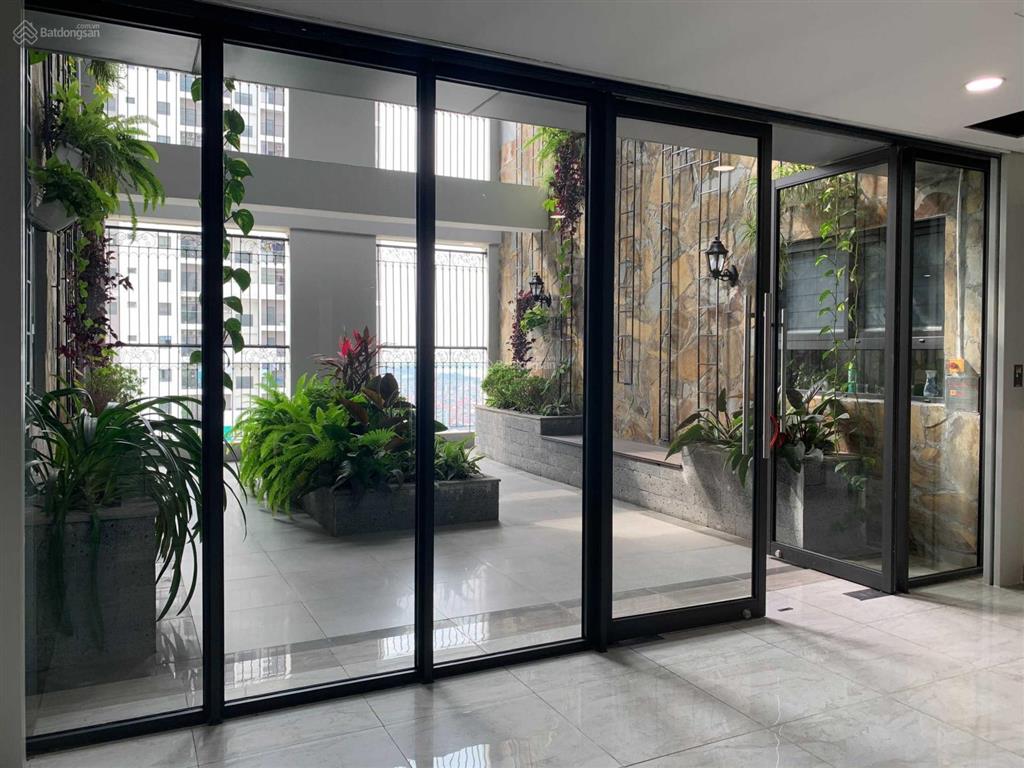 Bán gấp căn góc 3 p ngủ  99.1m2 (thông thuỷ) sunshine riverside  2 ban công  view cầu nhật tân