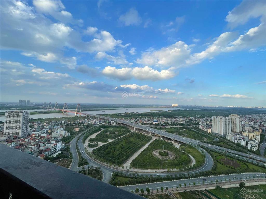 Bán gấp căn góc 3 p ngủ  99.1m2 (thông thuỷ) sunshine riverside  2 ban công  view cầu nhật tân