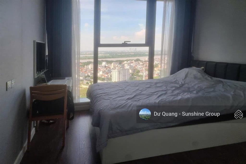 Bán căn góc 3 ngủ sunshine city  97.6m2  tầng cao  view sân golf ciputra toà s56  đông nam