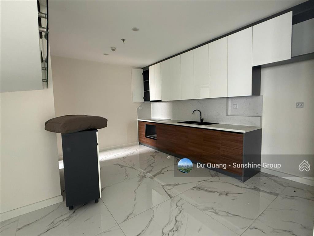 Bán căn duplex sunshine city  196.2m2  5 ngủ  view sân golf ciputra  giá 25 tỷ (sổ đỏ)