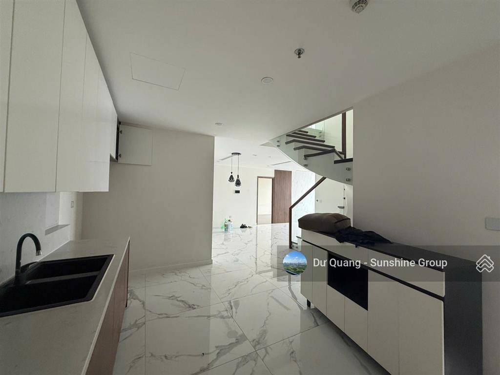Bán căn duplex sunshine city  196.2m2  5 ngủ  view sân golf ciputra  giá 25 tỷ (sổ đỏ)