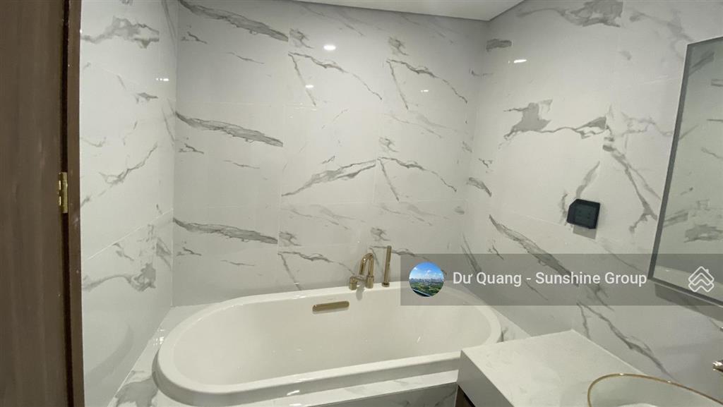 Bán căn sunshine city (2 ngủ + 1)  85,6m2 thông thuỷ  tầng cao  view sông hồng  giá 8,4 tỷ