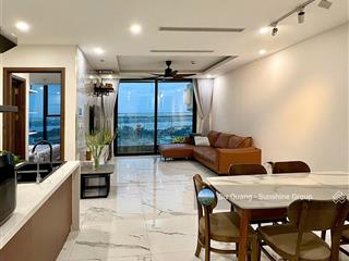 Bán căn 2 phòng ngủ  sunshine city  80.7m2  view sông hồng tầng trung  giá 8,3 tỷ (sổ đỏ)