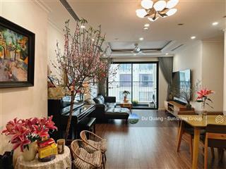 Bán căn góc 99.7m2  view sông hồng + cầu nhật tân  toà r3  ban công đông, giá 12 tỷ (sổ)