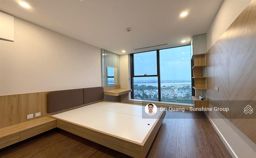 Bán căn góc 3 ngủ sunshine city  105.1m2  view sông + cầu nhật tân  giá 12.3 tỷ (sổ)