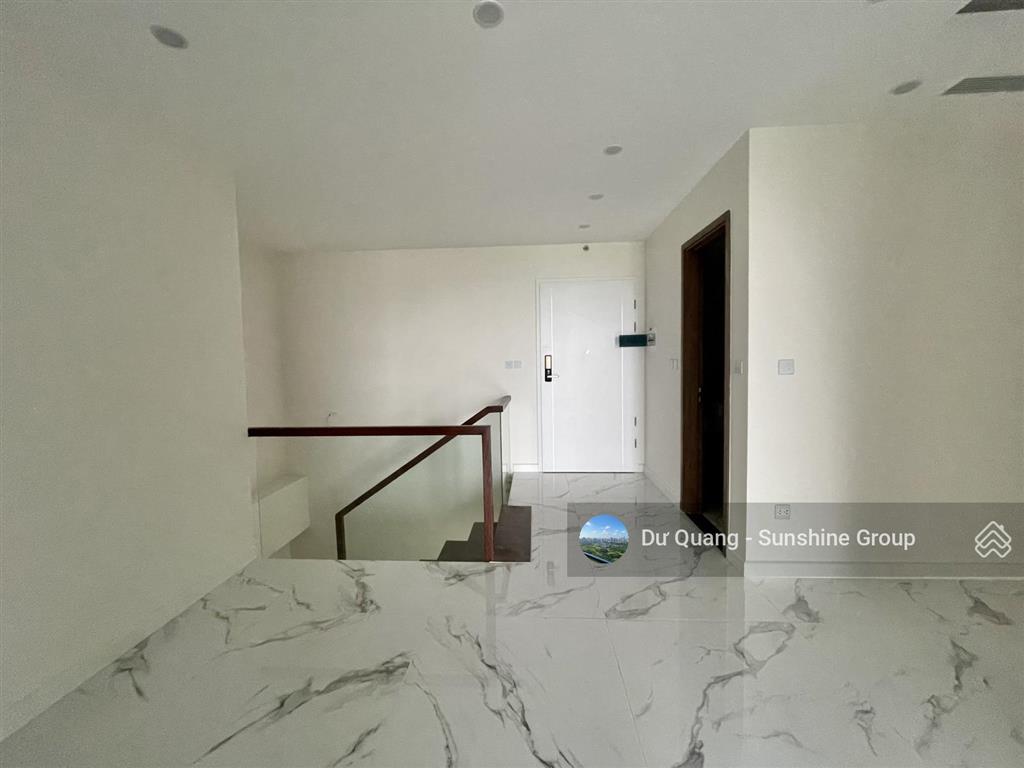 Bán duplex sunshine city view sân golf + hồ tây  160m2  4 ngủ  full đồ  giá 20.5 tỷ (sổ đỏ)