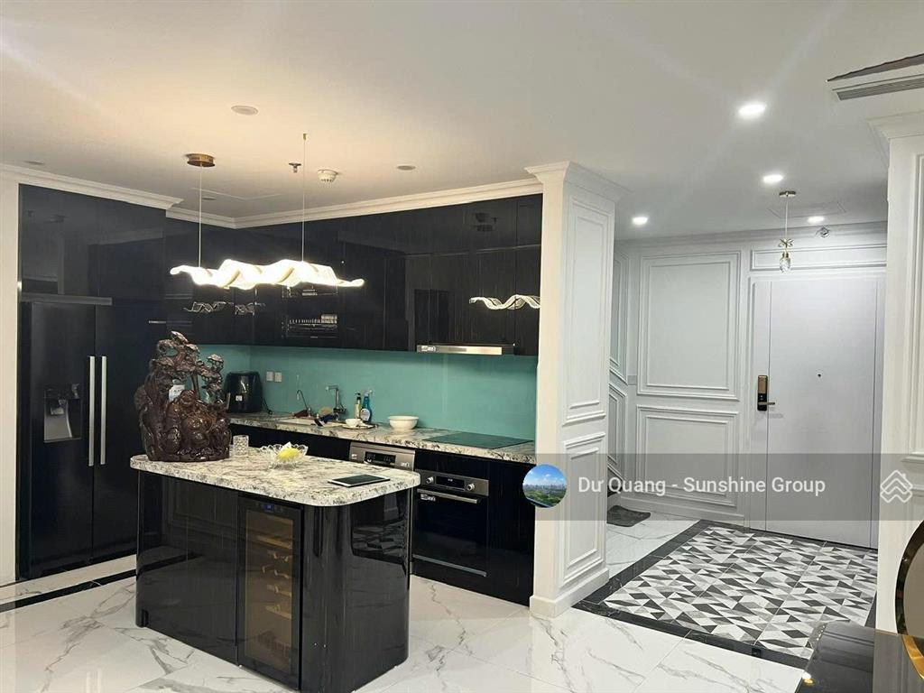 Bán duplex sunshine city view sân golf + hồ tây  160m2  4 ngủ  full đồ  giá 20.5 tỷ (sổ đỏ)