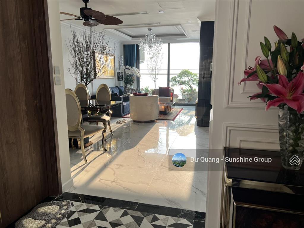 Bán duplex sunshine city view sân golf + hồ tây  160m2  4 ngủ  full đồ  giá 20.5 tỷ (sổ đỏ)
