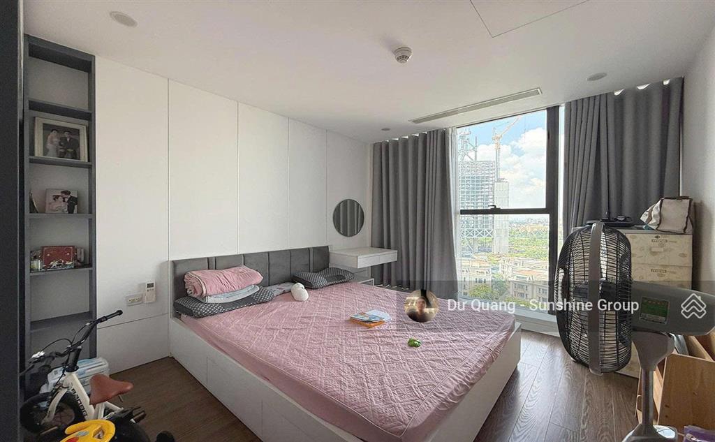 Bán căn 2 ngủ  sunshine city  view nội khu  72.6m2 (có bồn tắm) tầng trung. giá 8,2tỷ full đồ
