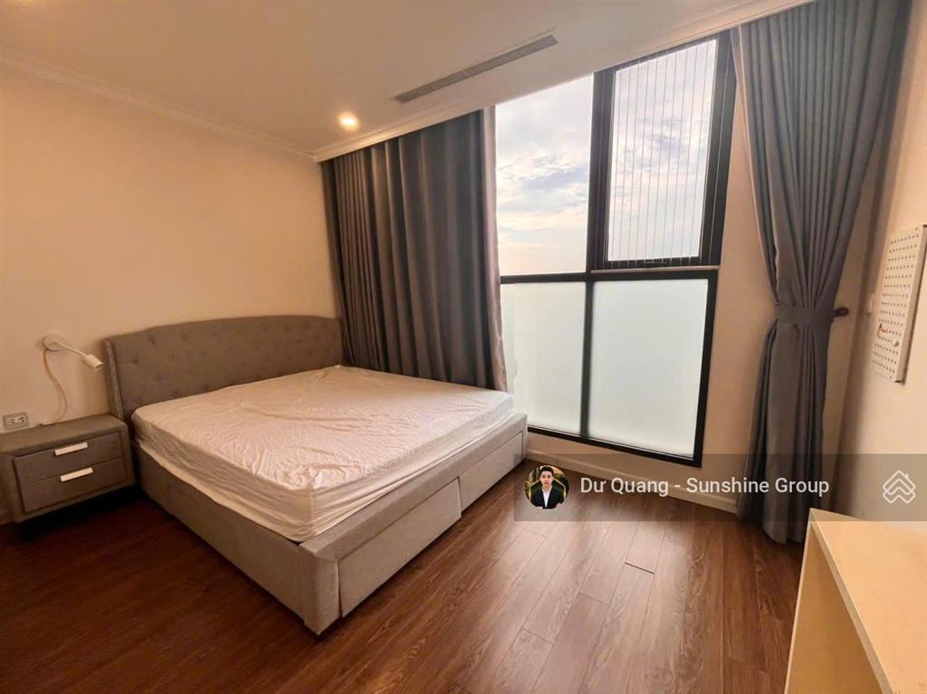 Bán căn 3 ngủ sunshine riverside  83,8 m2  tầng trung view sông + cầu nhật tân  8,1 tỷ (full đồ)