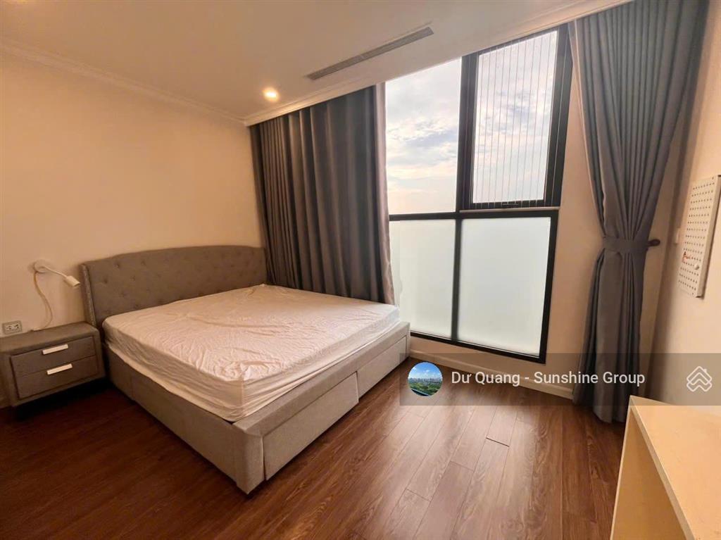 Bán căn 3 ngủ sunshine riverside  83,8 m2  tầng trung view sông + cầu nhật tân  8,1 tỷ (full đồ)